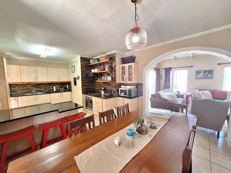3 Bedroom Property for Sale in Fraaiuitsig Western Cape
